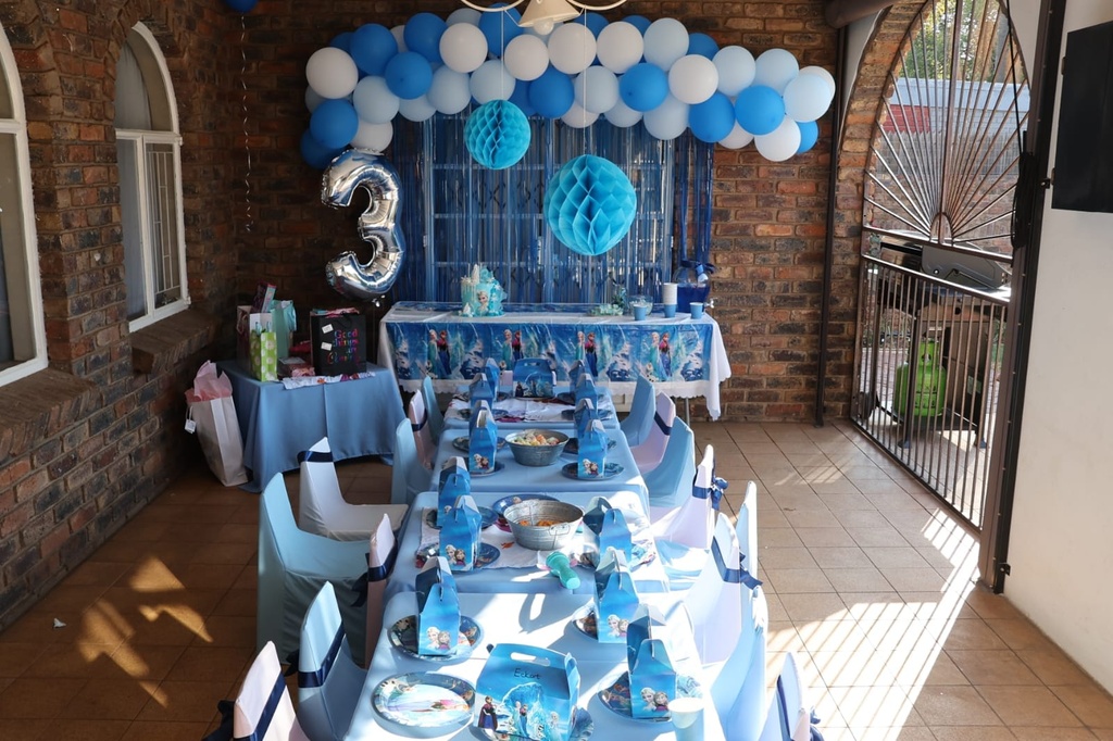 Kids Table Cover - Light Blue 