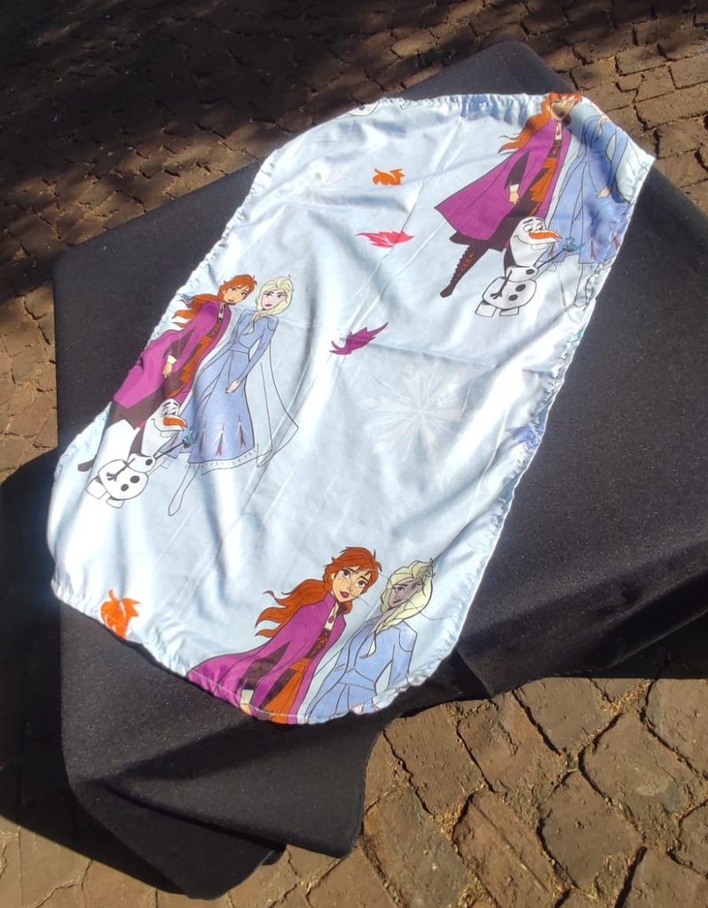 Disney Table Throw - Frozen 