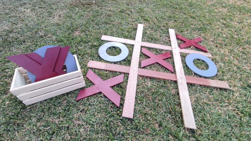 Large Garden O's & X's